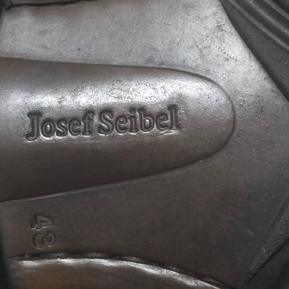 Josef Seibel Black Leather Slip On Loafers 9.5/10 main image 5
